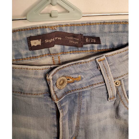 Levi's Slight Curve Classic Rise Straight Light Blue Denim Jeans Size 6 / 28 - Picture 5 of 10